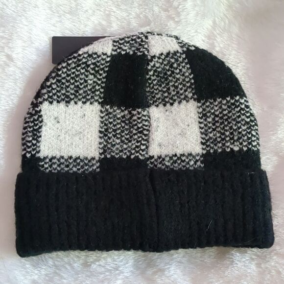 Steve Madden Knit Black and White Gingham Cuff Beanie - Picture 3 of 6